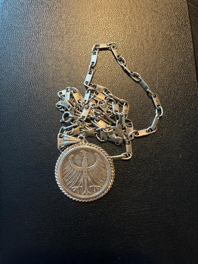 Vintage Duitse 5 Mark munt ketting - 1966, Ophalen, Gebruikt, Zilver, Met hanger