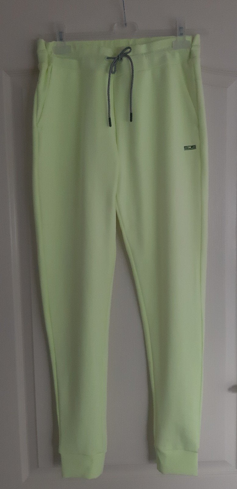 NIEUWE SJENG Joggingbroek of Sportbroek, Maat 38/40 (M), Geel, Ophalen of Verzenden, Zo goed als nieuw