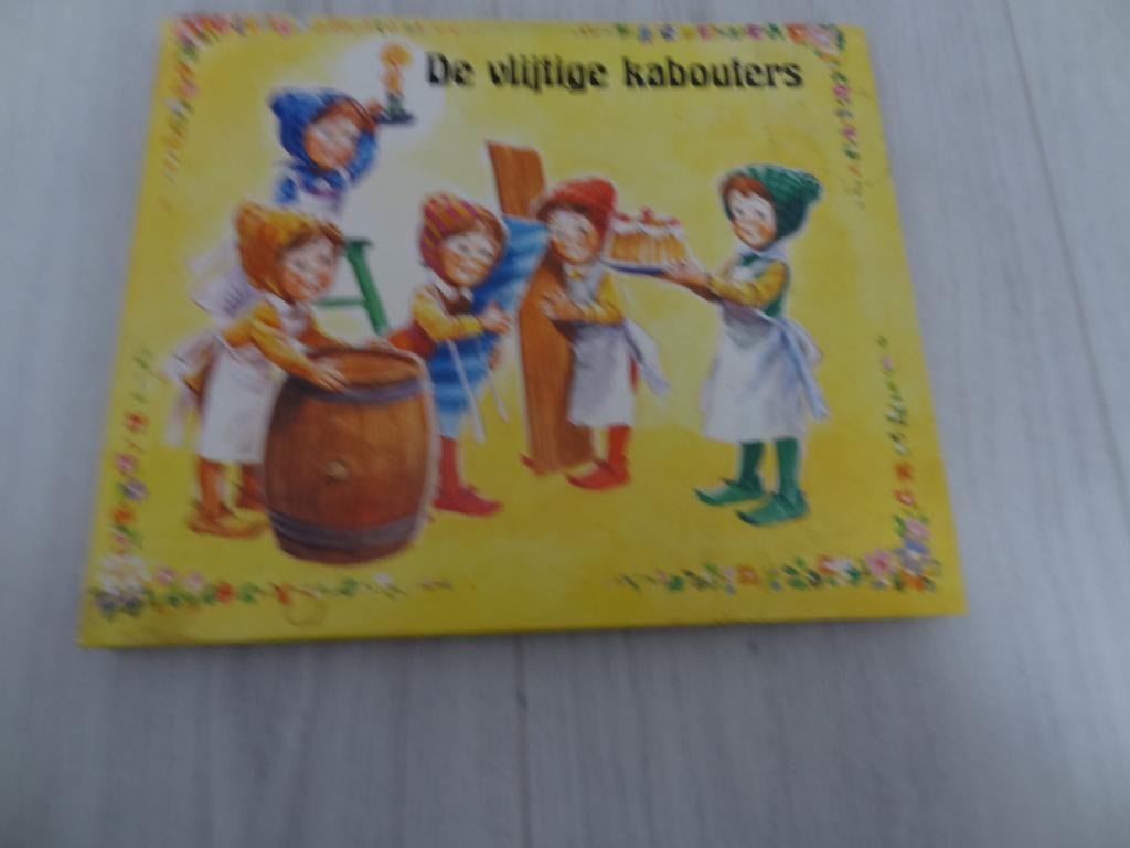 Pop-up boek de vlijtige kabouters, Ophalen of Verzenden, Zo goed als nieuw, Sprookjes