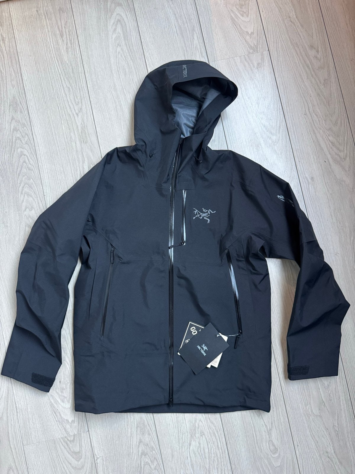 Arc'teryx Sabre Gore-Tex Heren Jas Maat M - Nieuw!, Kleding | Heren, Verzenden, Nieuw, Maat 48/50 (M), Zwart