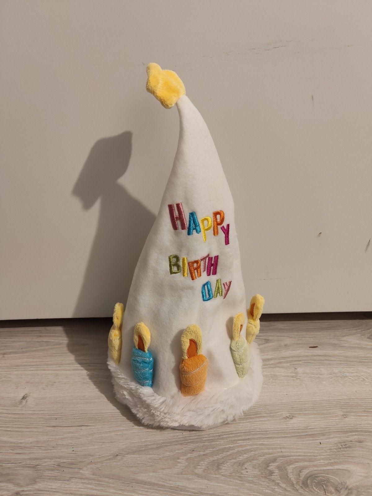 Feestmuts Happy Birthday beweegt met muziek, Ophalen of Verzenden, Nieuw, Verjaardag