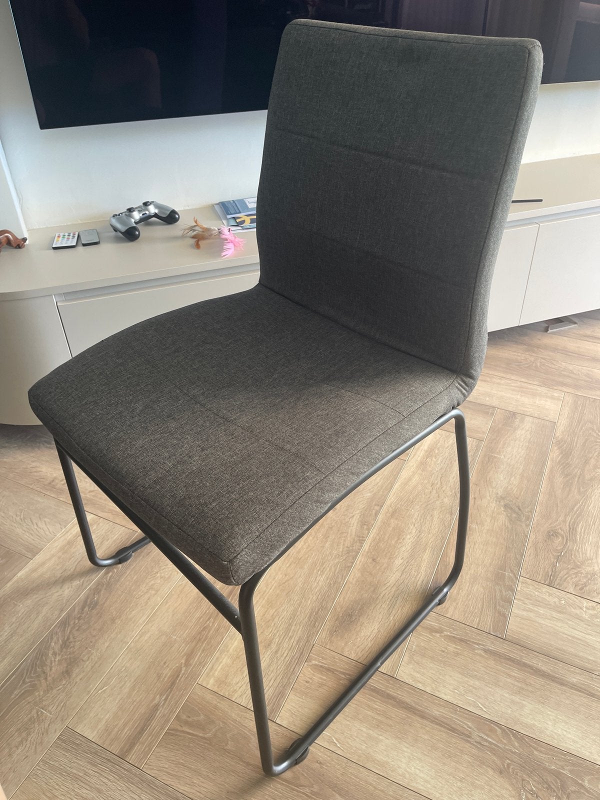 Jysk Eettafelstoel - Comfortabel en Modern Design (6 stuks), Huis en Inrichting, Ophalen, Gebruikt, Eén, Stof