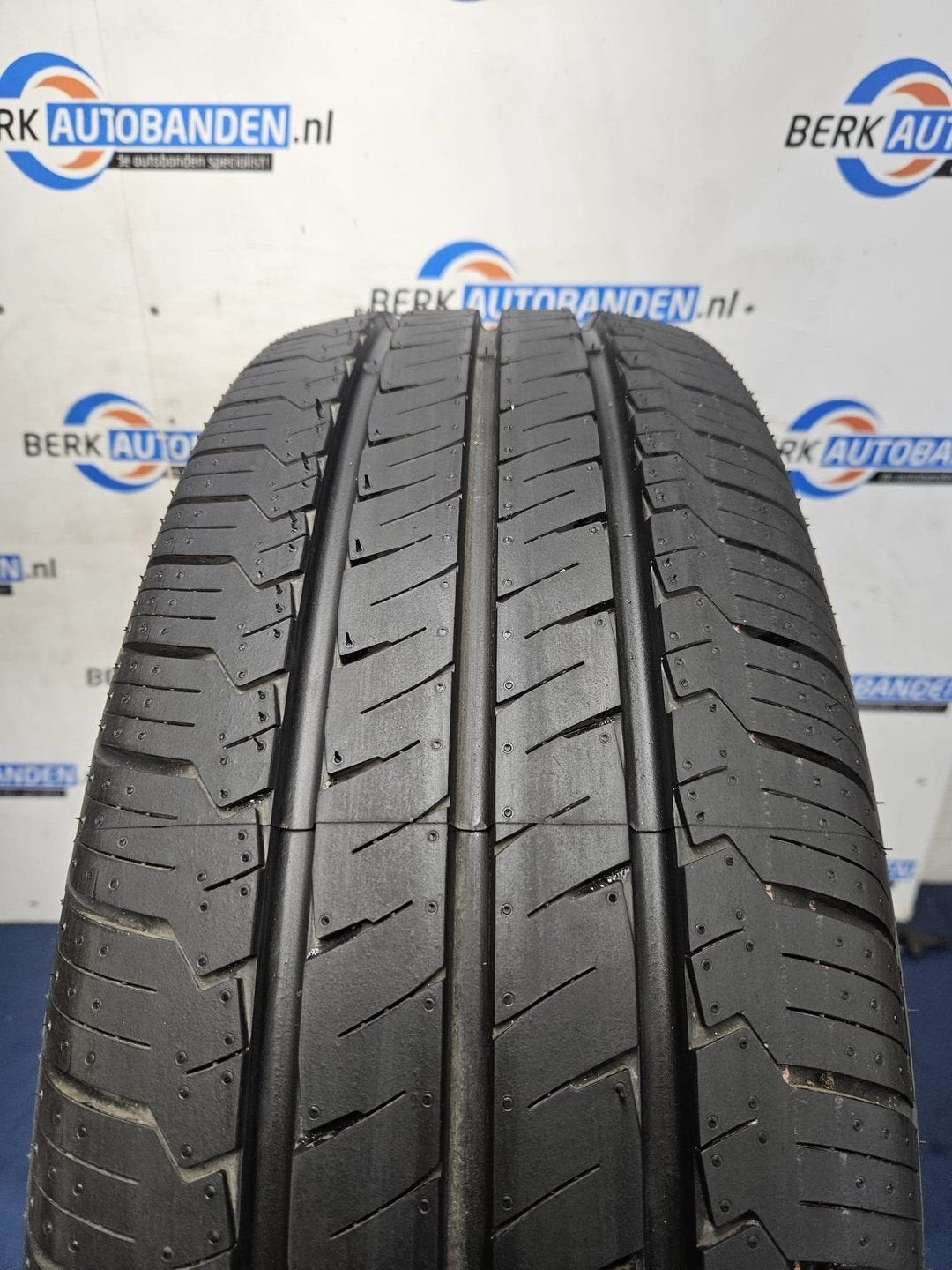 2x Hankook Vantra LT (DEMO) 235/65 R16C 121/119R 235/65/16C, -, Ophalen of Verzenden, 235 mm, Band(en)