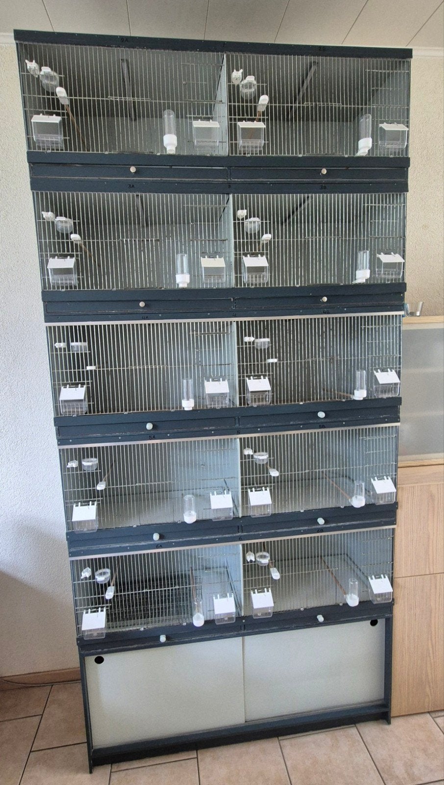 Gebruikte houten kweekkooien van het merk plus onderkast H&H, Dieren en Toebehoren, Ophalen, Gebruikt, Hout, Broedkooi of Kweekkooi