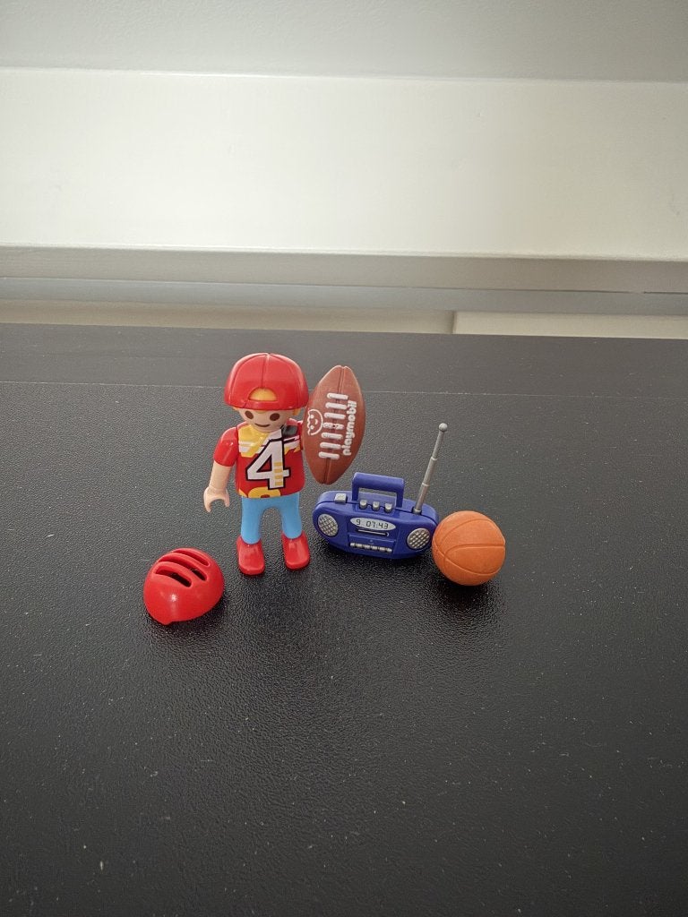 Playmobil jongen met sportaccessoires, Ophalen of Verzenden, Zo goed als nieuw, Complete set, Figuren