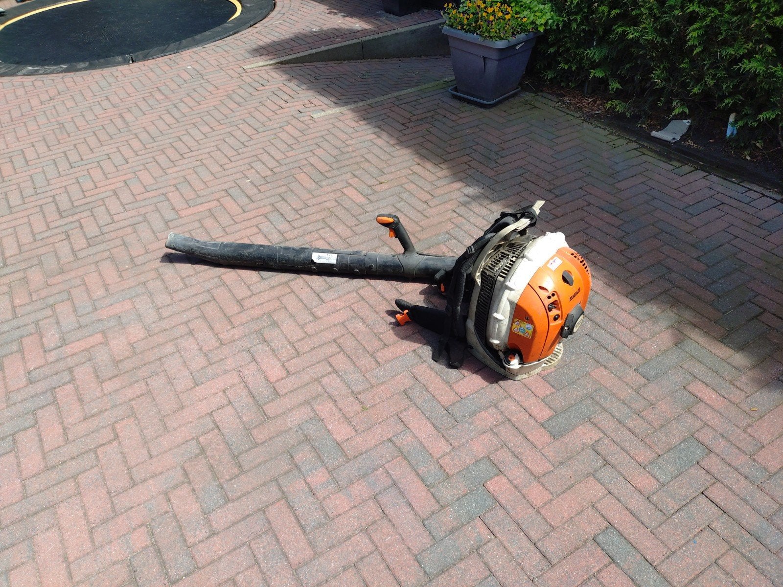 Stihl BR 600 Bladblazer - Krachtige Ruggedragen Bladblazer, Gebruikt, Ruggedragen, Ophalen of Verzenden, Stihl