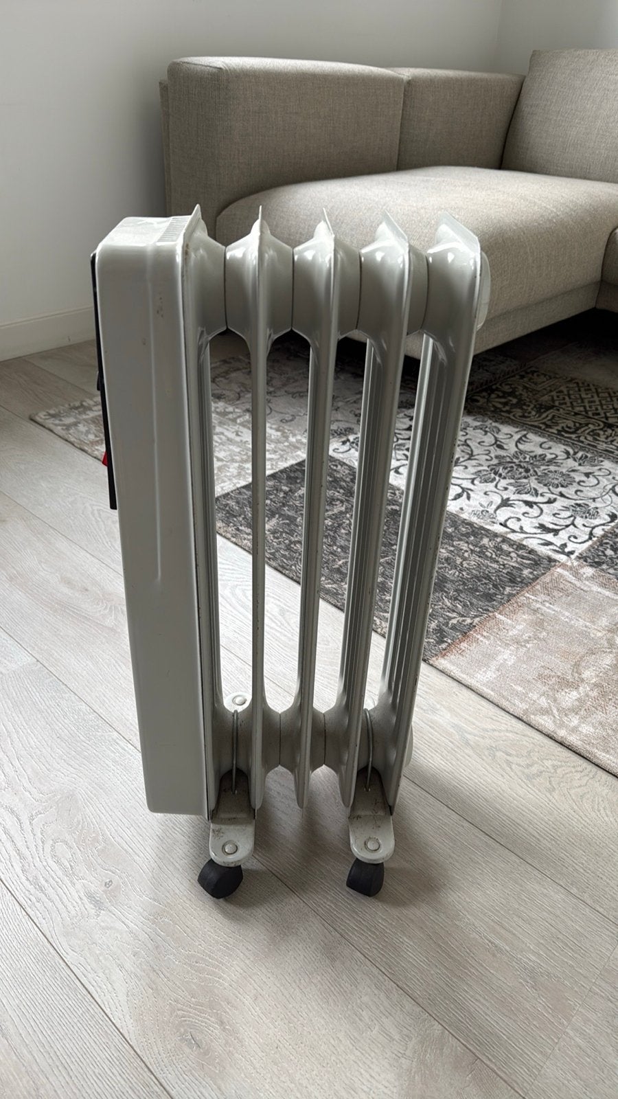 RD elektrische olie Radiator 900W - Verplaatsbaar, Ophalen, 30 tot 80 cm, Gebruikt, Radiator