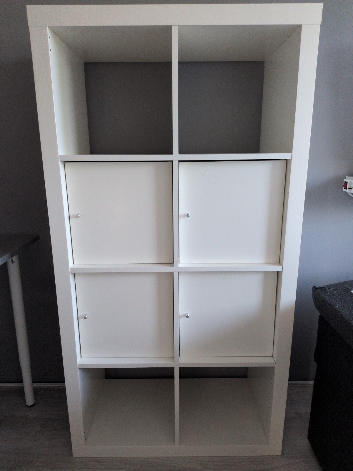 Witte IKEA Kallax kast met deurtjes, Huis en Inrichting, Kasten | Boekenkasten, Ophalen, 100 tot 150 cm, 50 tot 100 cm, Modern