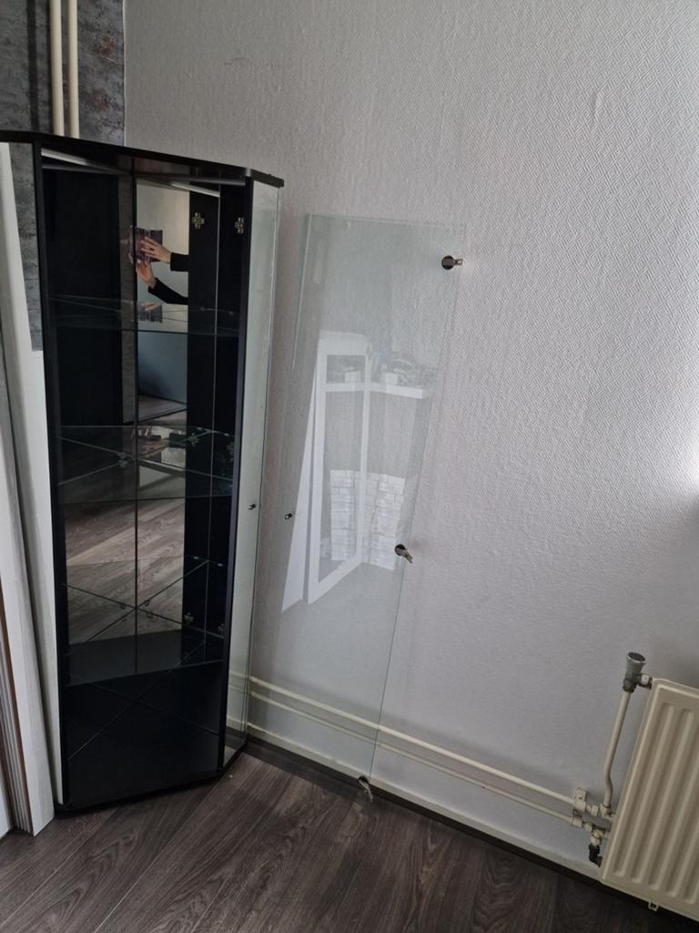 GRATIS Glazen Hoekvitrinekast met Spiegelachterwand, Ophalen, Glas, 50 tot 100 cm, Modern