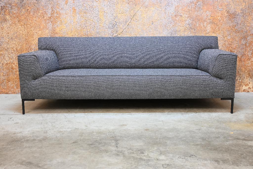 NIEUW beklede Design on Stock Bloq bank in De Ploeg Monza, 75 tot 100 cm, Ophalen of Verzenden, Rechte bank, Stof