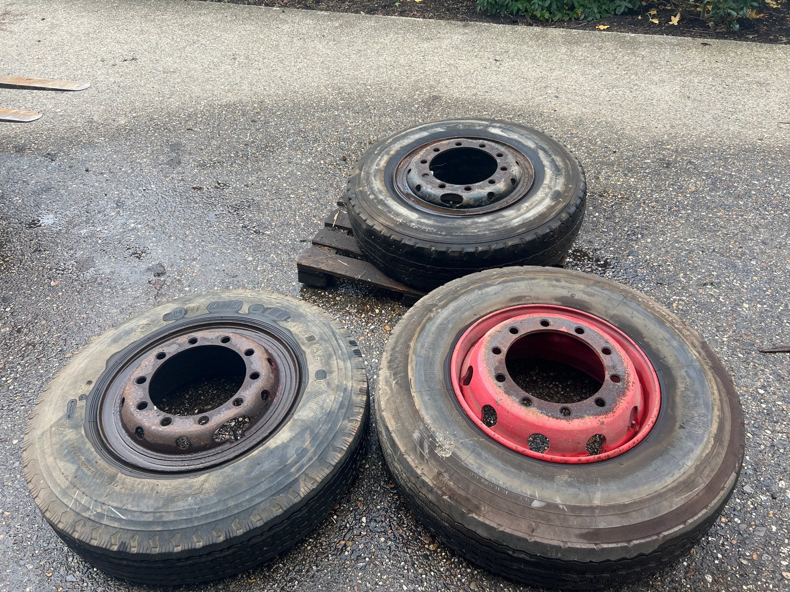 Vrachtwagen velgen met banden - Michelin/Sumitomo, Ophalen, Gebruikt