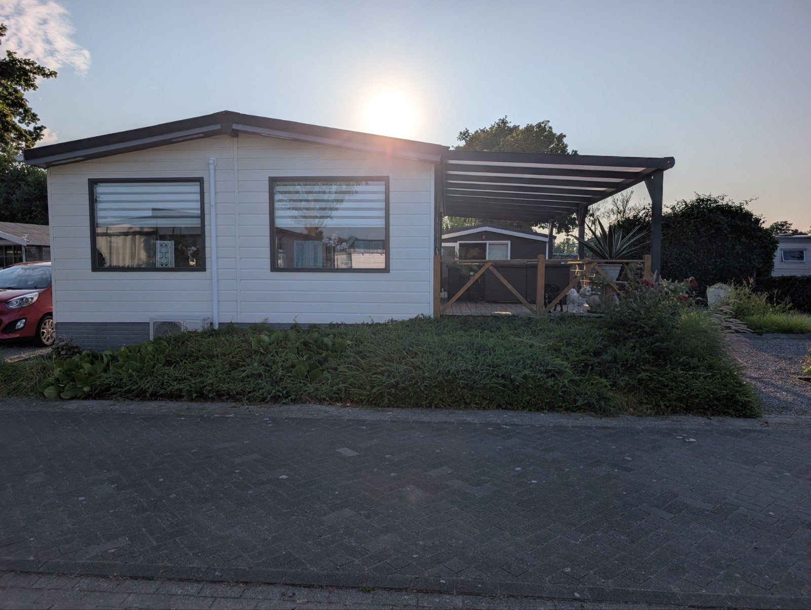 Dubbel chalet te koop op gezellige familiecamping, Noord-Brabant, 2 slaapkamers, Wasmachine, Recreatiepark