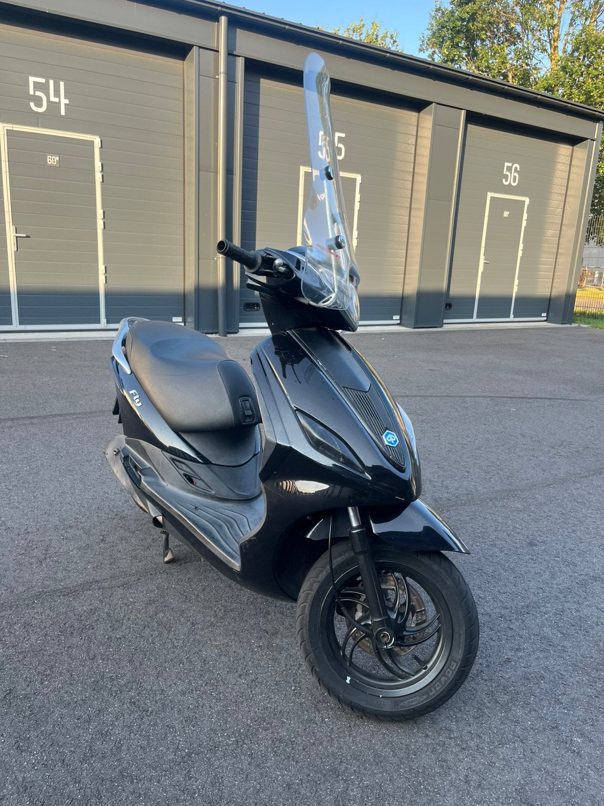 Piaggio Fly 125cc, Fietsen en Brommers, Scooters | Piaggio, Gebruikt, Fly, Maximaal 25 km/u, Benzine, Ophalen
