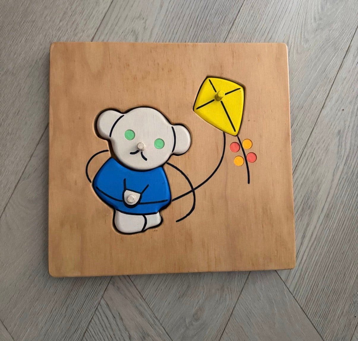 Houten puzzel Boris Beer van Dick Bruna gele vlieger, Ophalen of Verzenden, Zo goed als nieuw, Puzzelen