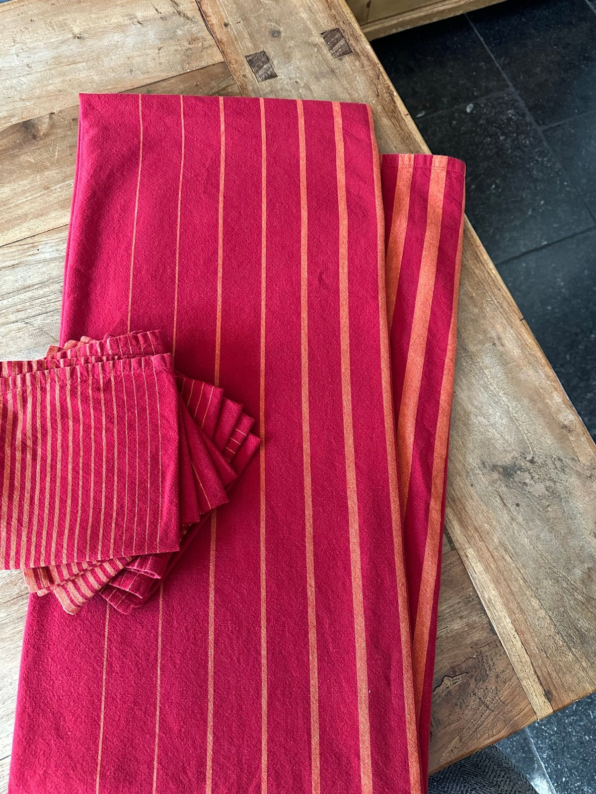 Tafelkleed met servetten - Rood/Oranje gestreept - V&D Zgan, 270 cm, Ophalen of Verzenden, Zo goed als nieuw, Katoen