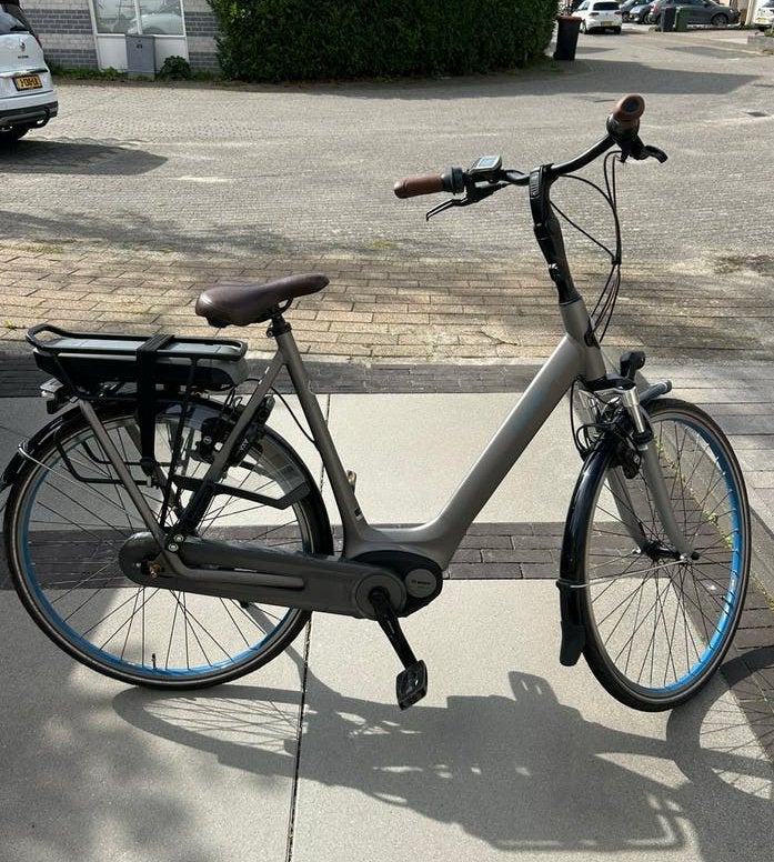 Titel: Nette Gazelle Orange C7+ HMB e-bike – Slechts 4000km!, Fietsen en Brommers, Ophalen, Zo goed als nieuw, Gazelle