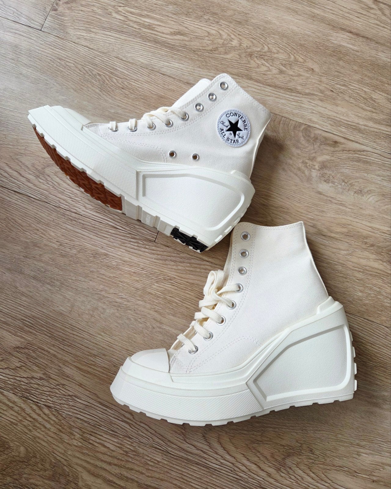 Converse Chuck 70 De Luxe Wedge Hi New!, Wit, Nieuw, Converse, Ophalen of Verzenden