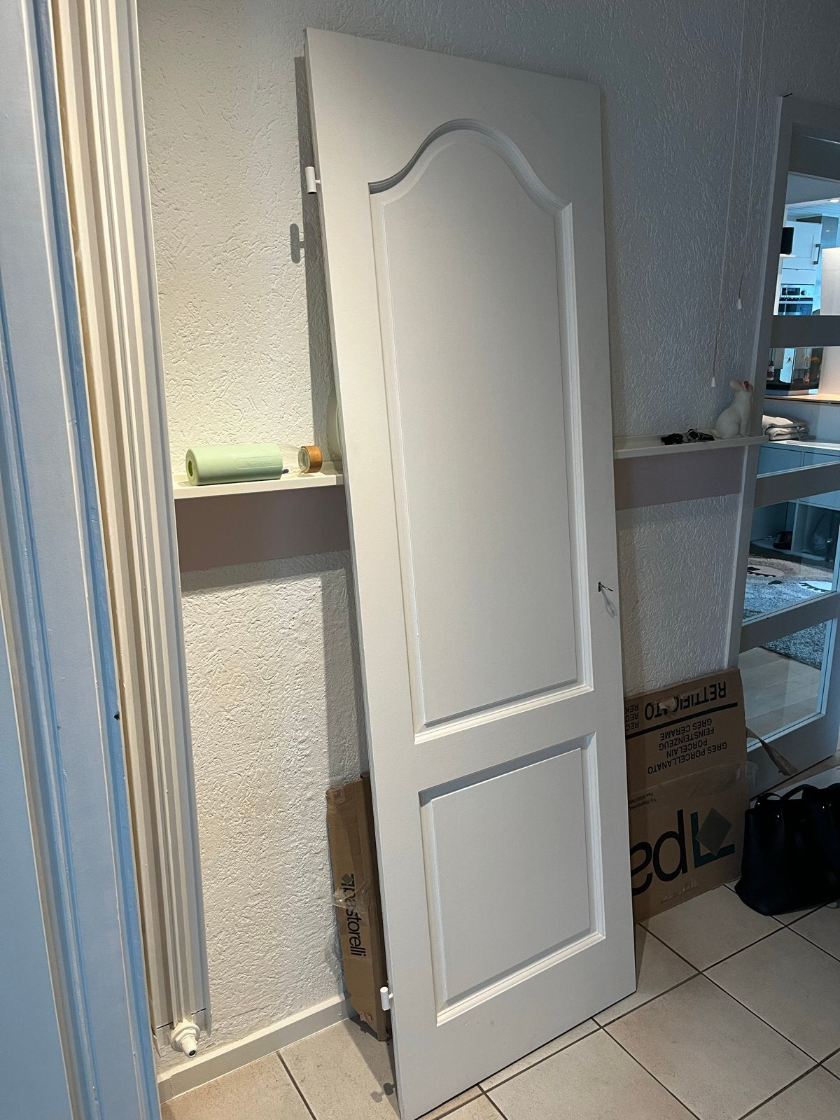 Opdekdeur linksdraaiend met klassiek paneeldesign, Doe-het-zelf en Verbouw, Deuren en Horren, Ophalen, 80 tot 100 cm, Binnendeur