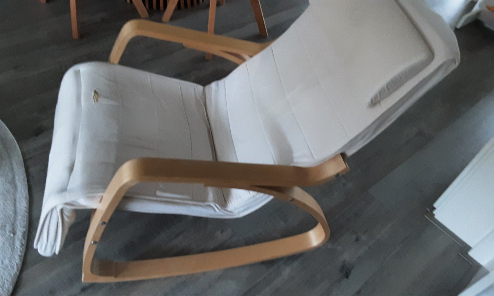 Ikea Poäng schommelstoel met lichte beschadiging, Ophalen, Hout, Gebruikt, 100 tot 125 cm