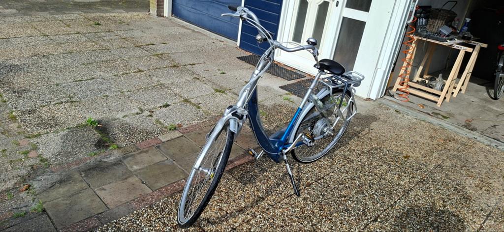 Sparta E-bike met lage instap en versnellingen, Ophalen, Sparta, Velgrem, Versnellingen