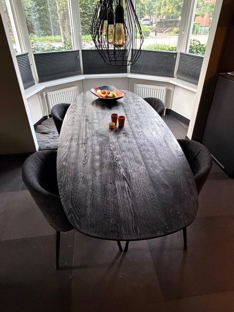 Moderne ovale eettafel met 4 stoelen, Ophalen, Zo goed als nieuw, Modern, industrieel, 4 tot 6 stoelen
