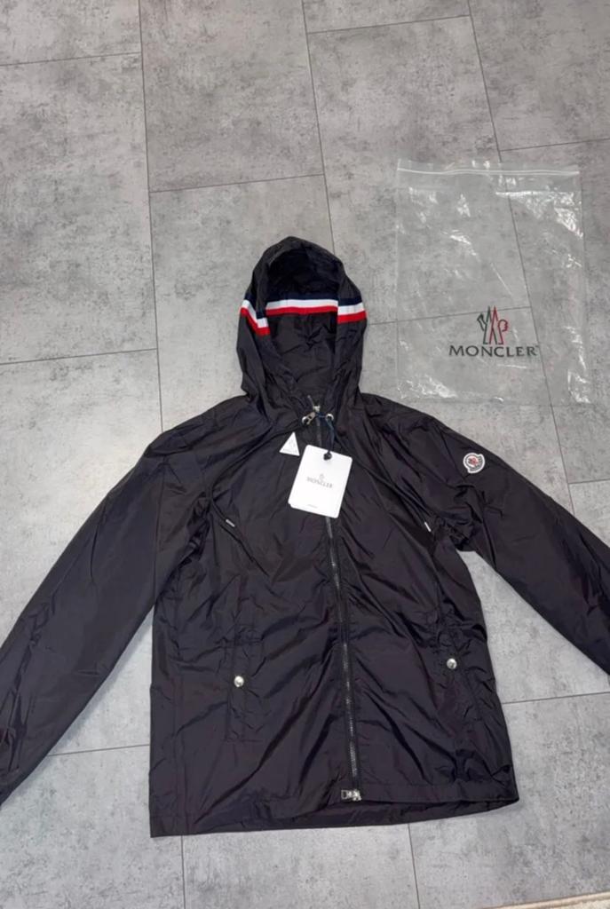 Moncler tussen jas heren, Ophalen of Verzenden, Nieuw, Overige maten, Zwart