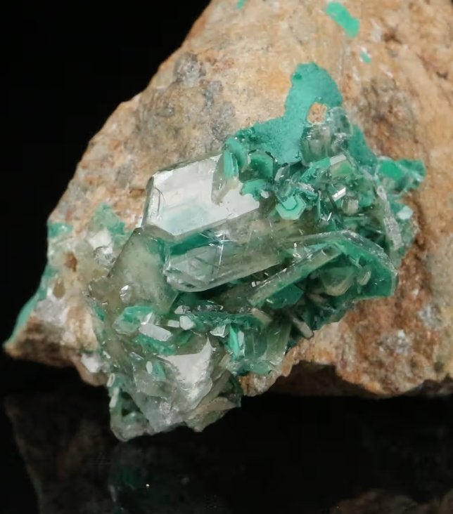 MALACHIET op/in BARIET uit de Shangoluwé mijn, DR. Congo., Ophalen of Verzenden, Mineraal