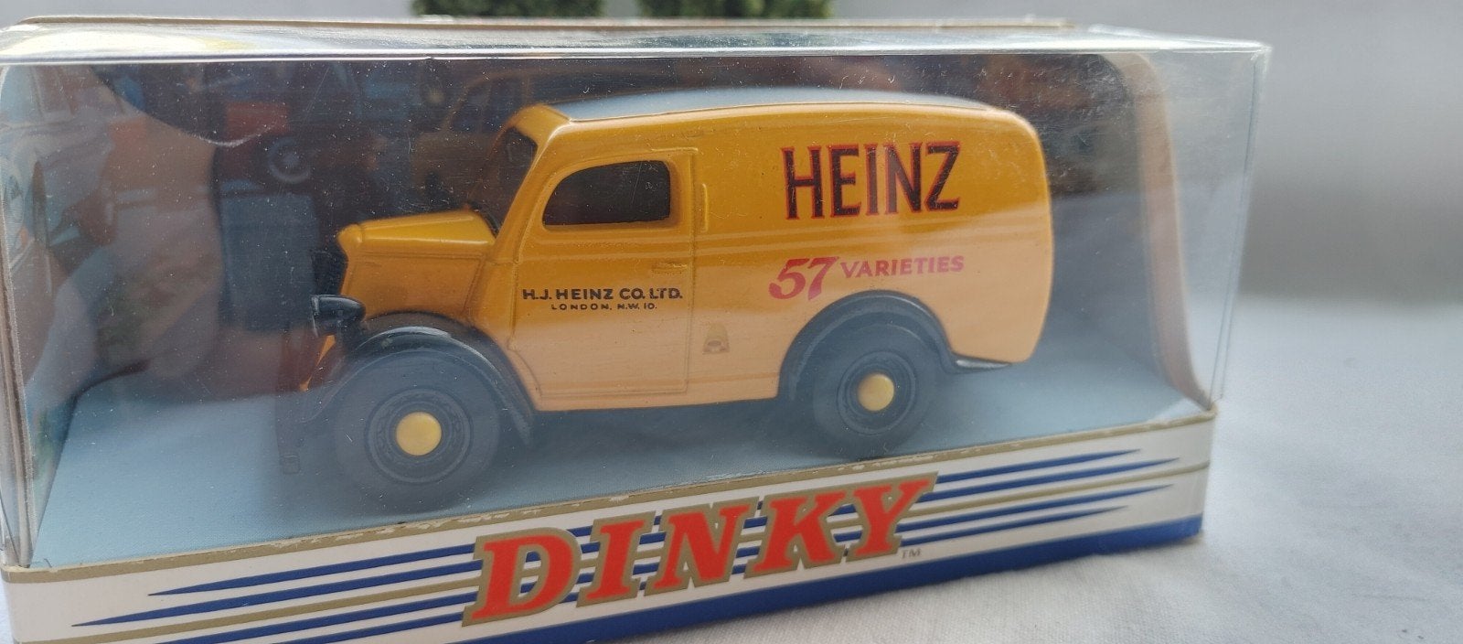 dinky matchbox ford delivery van 1:43, Verzenden, Zo goed als nieuw, Auto, Matchbox