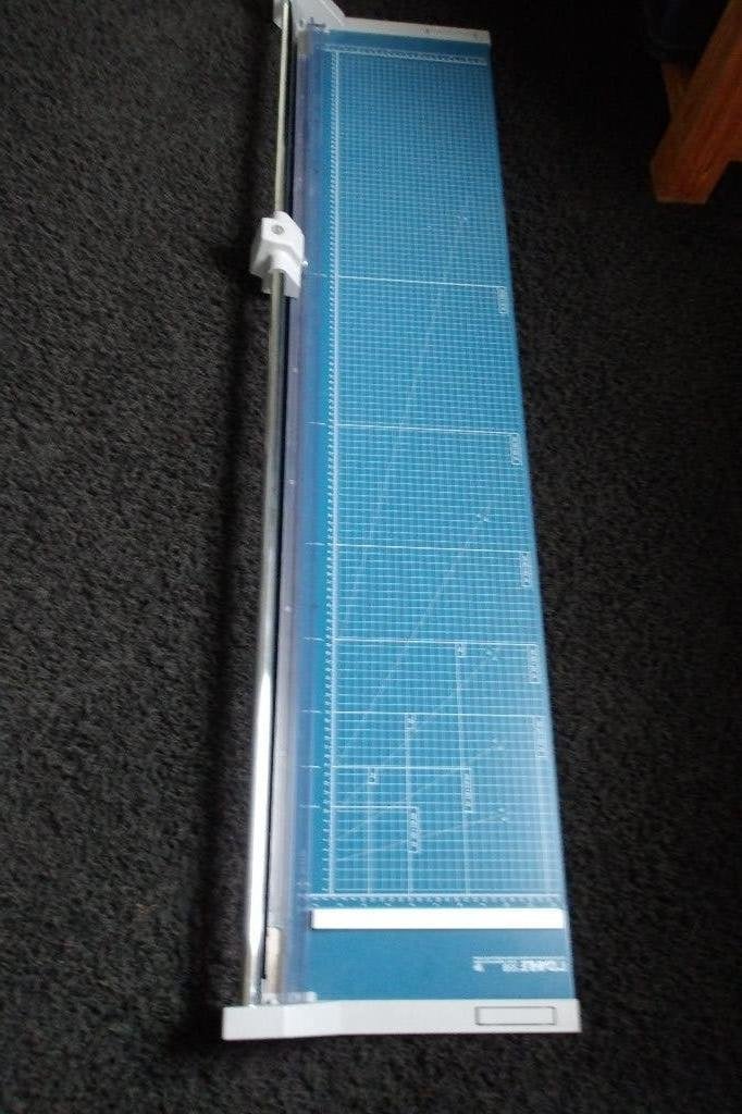 rolsnijder dahle 558 met snij lengte van 130 cm, Ophalen of Verzenden, Gebruikt, Gereedschap of Toebehoren
