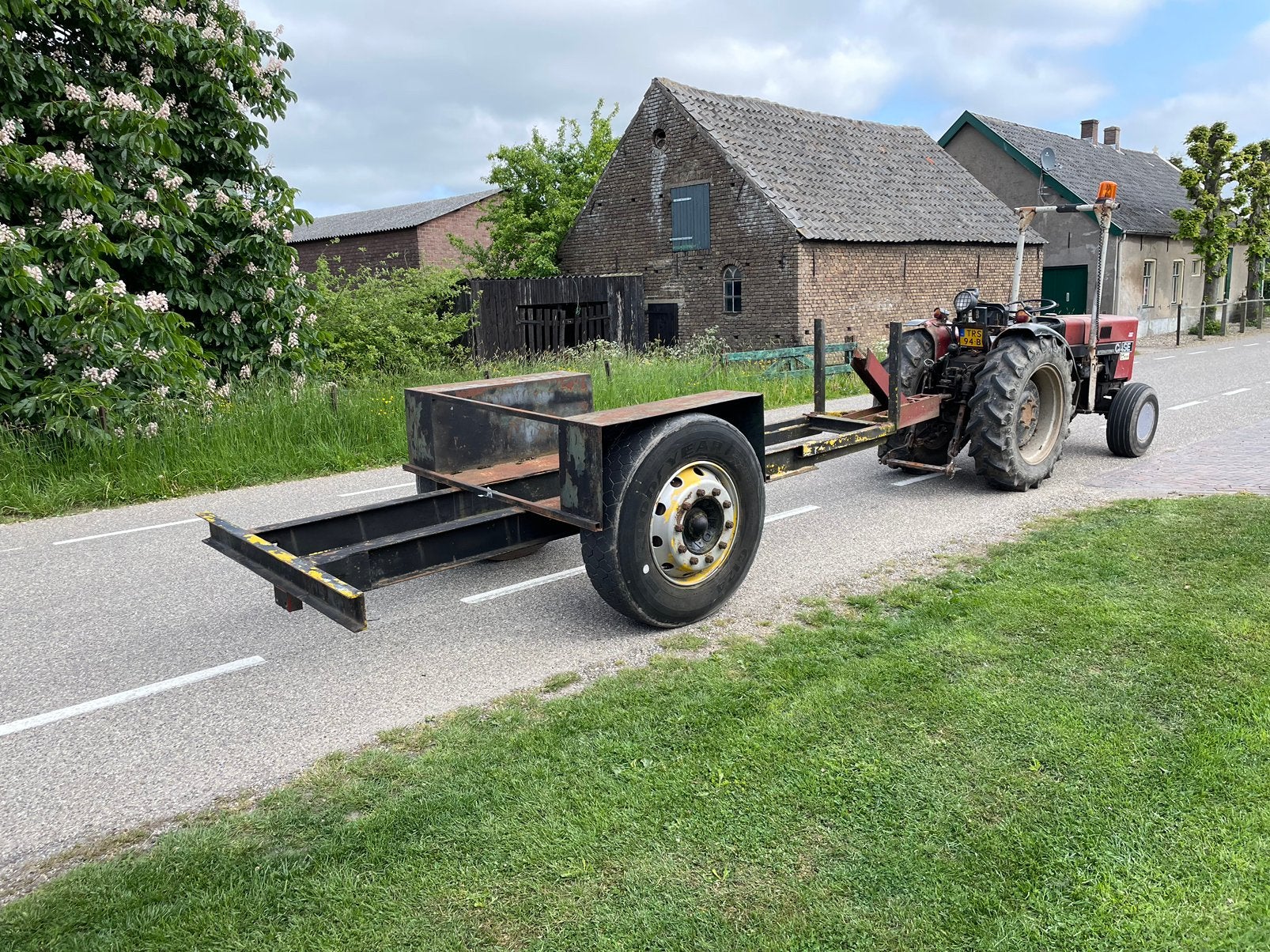 Aanhanger onderstel, daf as boottrailer 295/80r22.5 fruitkar, Ophalen, Gebruikt