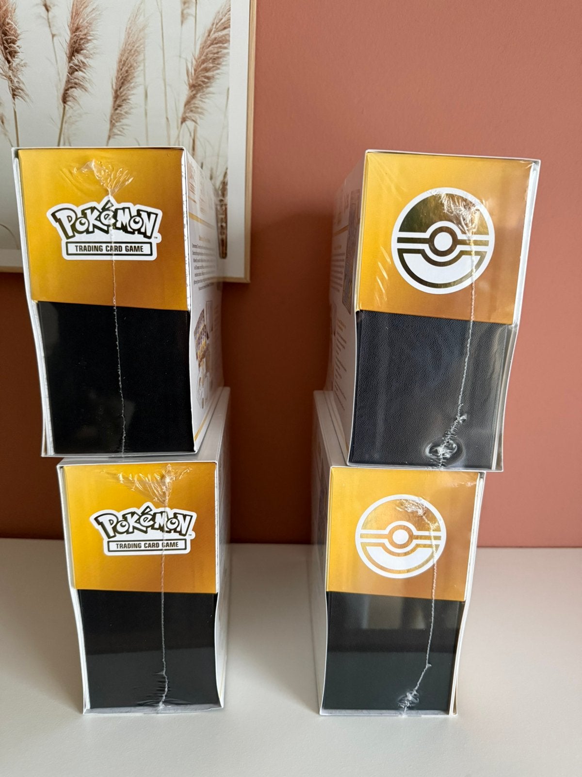 Foto 3 van 30th anniversary pokemon etb