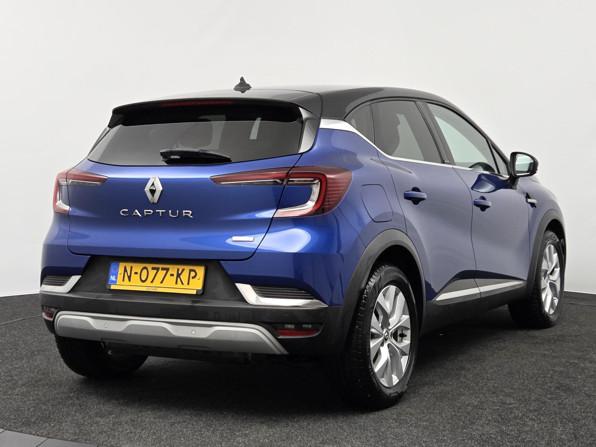 Foto 2 van Renault Captur 1.6 E-Tech Plug-in Hybrid 160 Intens | Camera