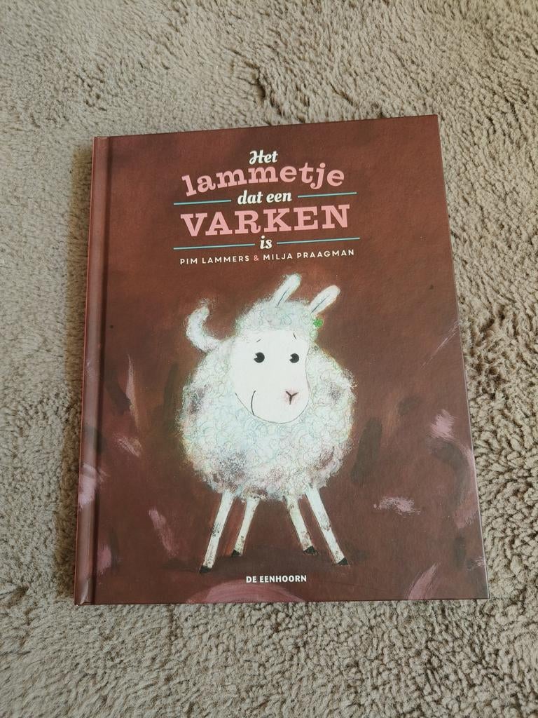 Het lammetje dat een varken is - Prentenboek, Boeken, Kinderboeken | Kleuters, Ophalen of Verzenden