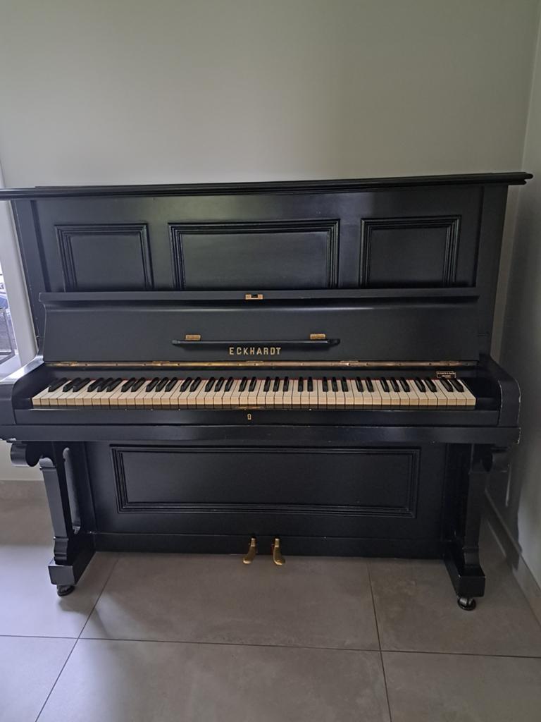 Eckhard Piano - Mooie kast, warm geluid, Muziek en Instrumenten, Ophalen of Verzenden