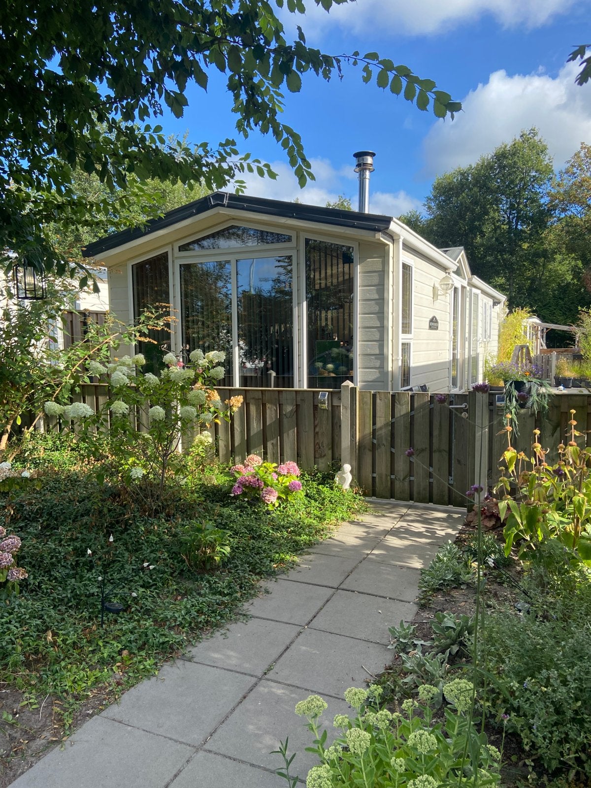 Prachtig kunststof chalet op mooi park nabij Leeuwarden, Overige merken, Airco, Particulier, Tot en met 4