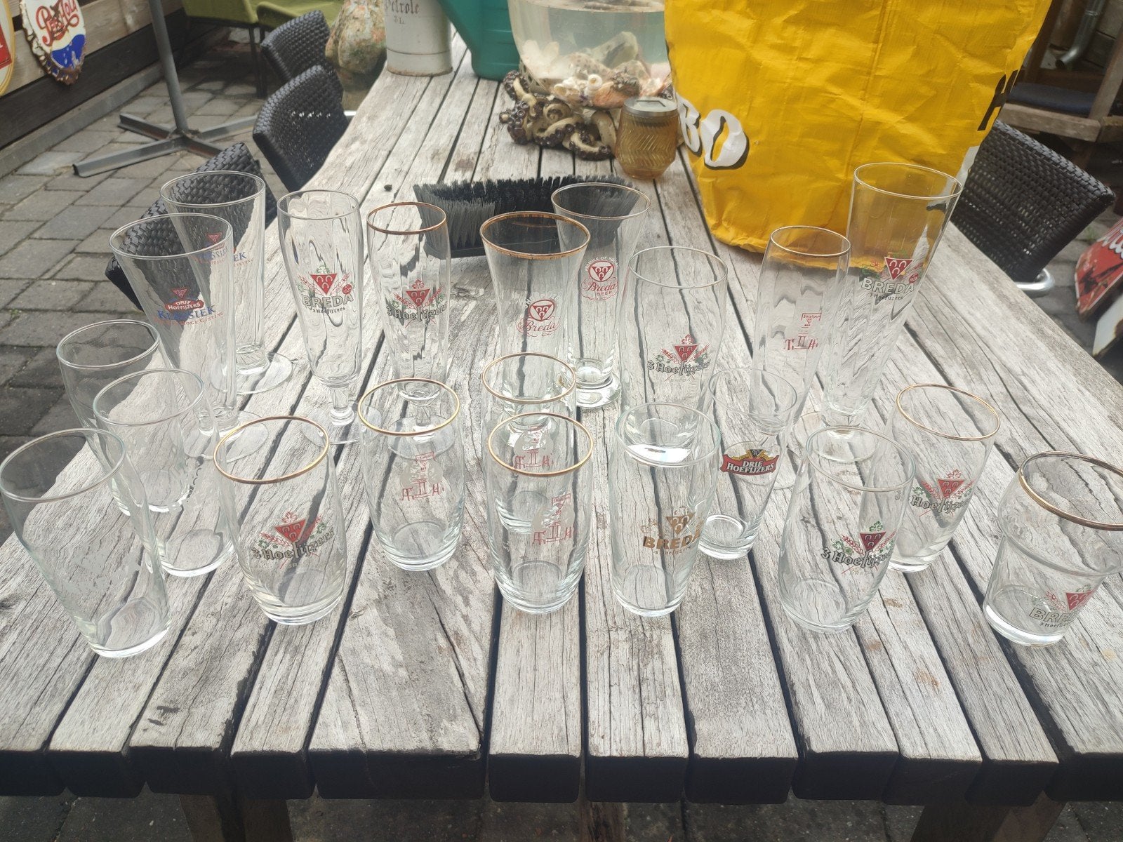 3 Hoefijzers Breda Bier glazen 21 stuks., Verzamelen, Ophalen, Gebruikt, Reclamebord, Plaat of Schild, Overige merken