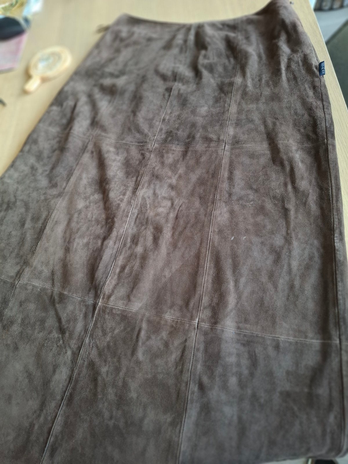 Donkerbruine suède lange rok van Tender, Kleding | Dames, Bruin, Maat 42/44 (L), Ophalen of Verzenden, Zo goed als nieuw