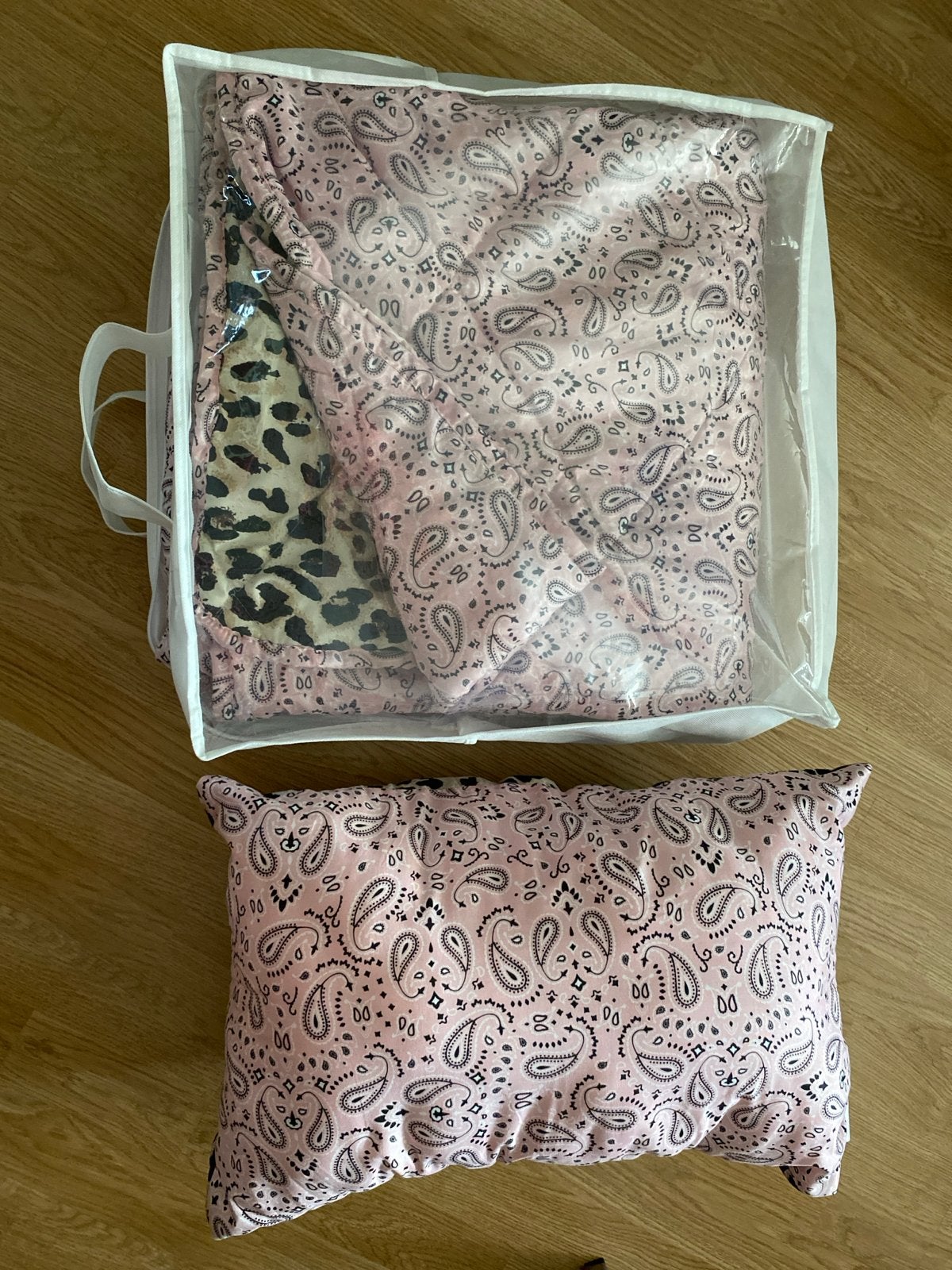 Roze Dekbed met Paisley en Luipaardprint Kussen, Eenpersoons, Ophalen of Verzenden, Roze, Deken of Dekbed