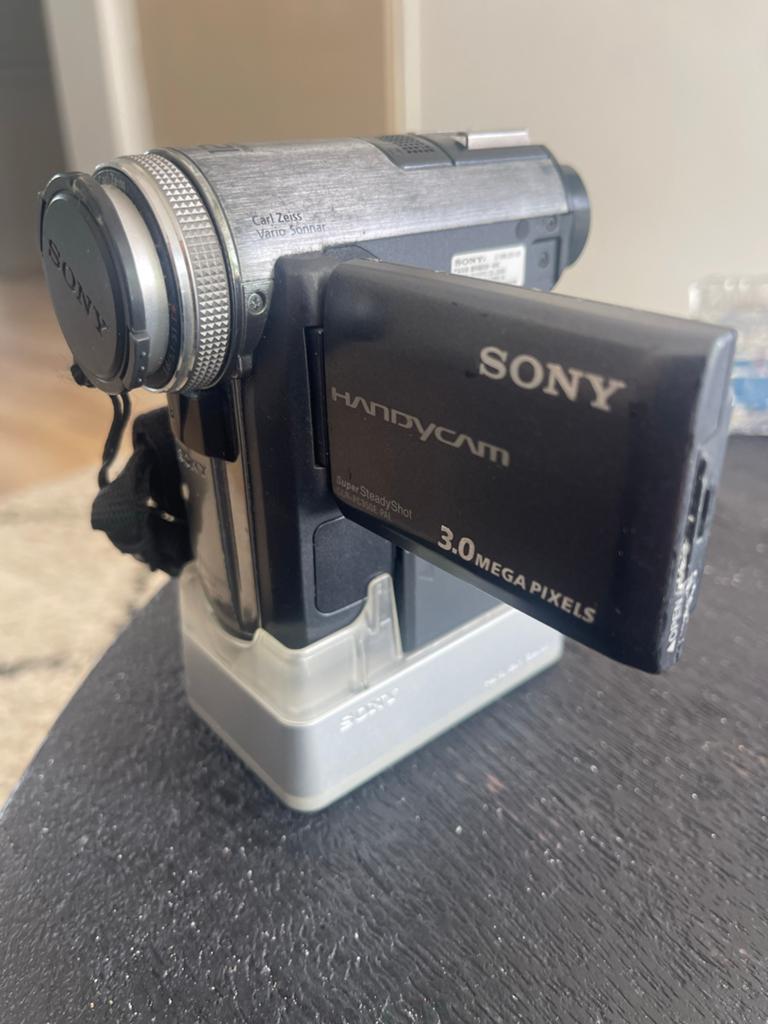 Sony Handycam DCR-PC350E PAL 3.0 Megapixels, Ophalen of Verzenden, Zo goed als nieuw