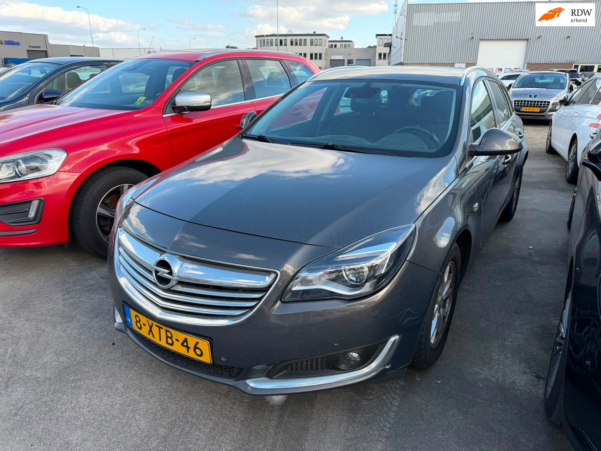 Opel Insignia Sports Tourer 2.0 CDTI EcoFLEX Business+, Auto's, Opel, Voorwielaandrijving, Euro 5, 4 cilinders, Automatische klimaatregeling