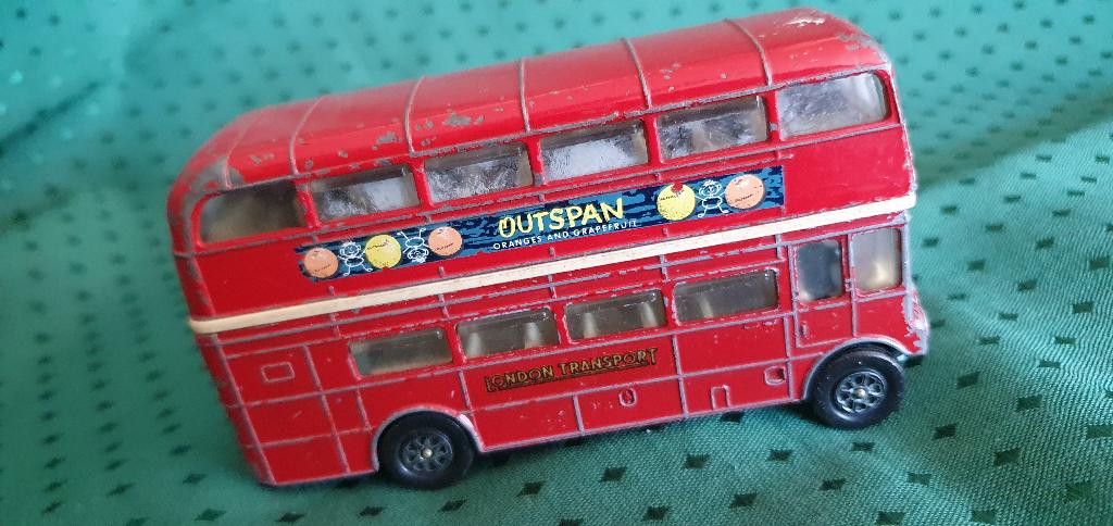Corgi toys Londen transport routemaster, Hobby en Vrije tijd, Modelauto's | Overige schalen, Ophalen of Verzenden, Gebruikt, Bus of Vrachtwagen