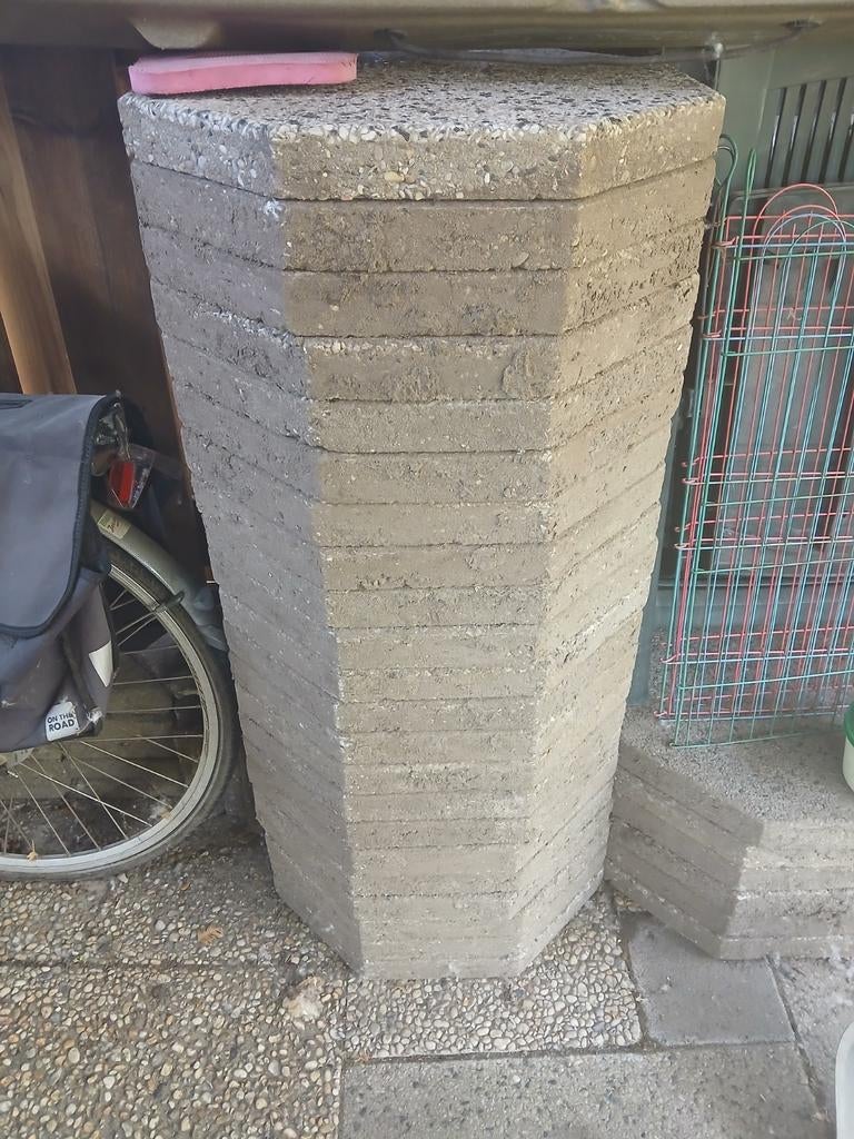Gratis tegels, Ophalen, Gebruikt, Beton, Terrastegels