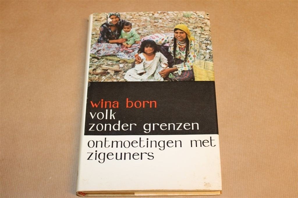 Volk Zonder Grenzen — Zigeuners, Vintage Boek 1964, Ophalen of Verzenden, Gelezen, Europa