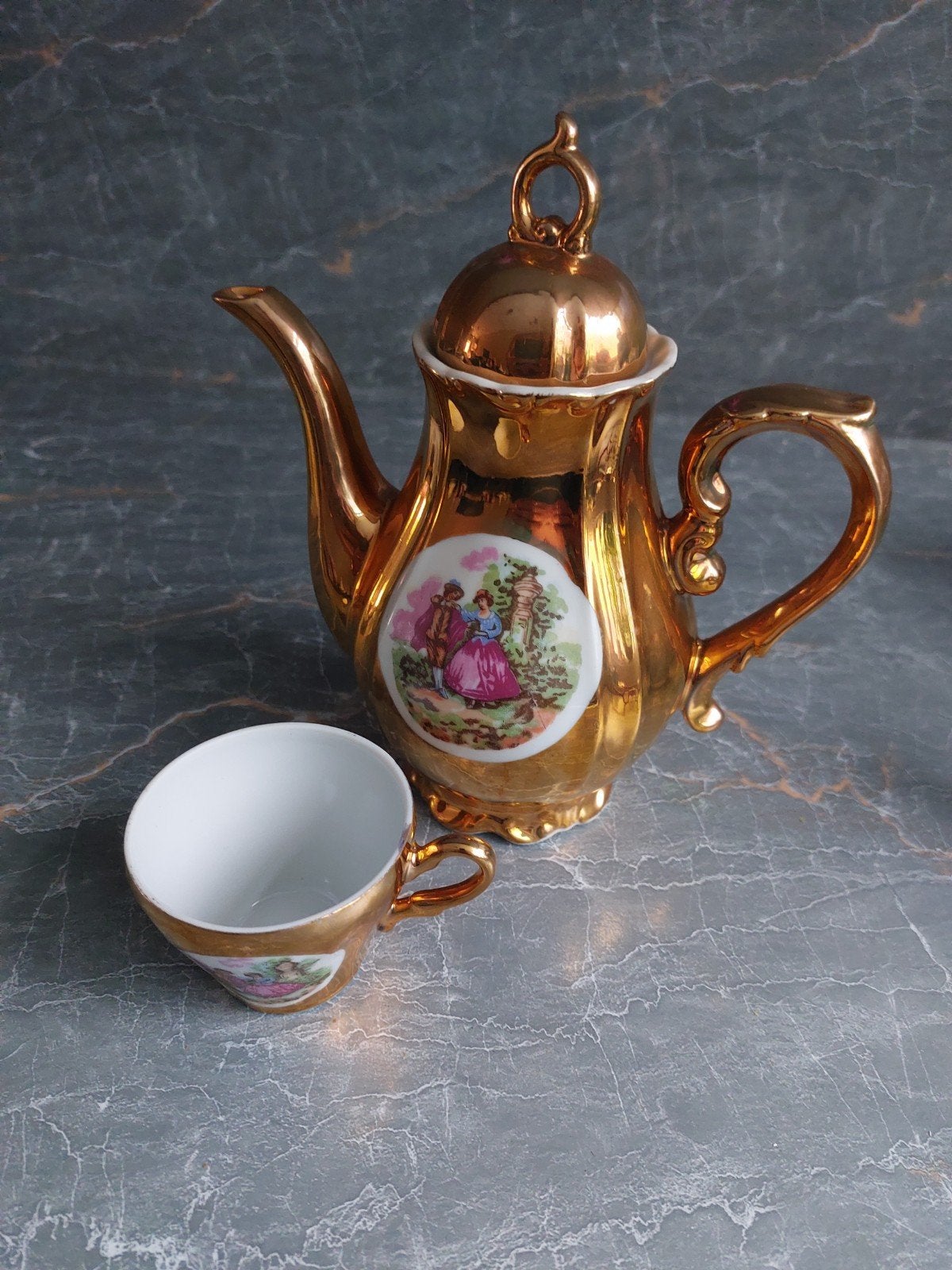 Vintage Versailles Koffiepot en Kopje - Goudkleurig, Ophalen of Verzenden