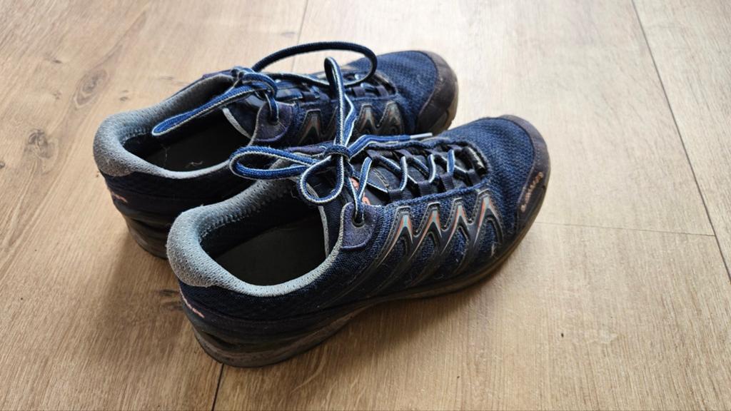 Lowa Wandelschoenen Maat 38, Ophalen