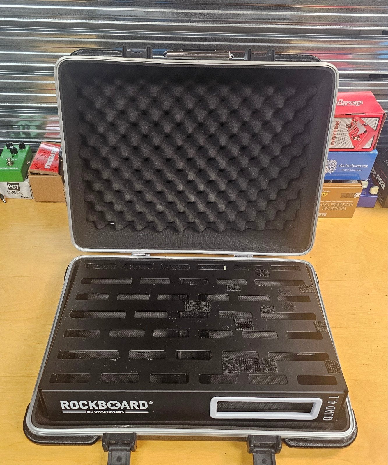 RockBoard Quad 4.1 Pedalboard met Flightcase, Gewerbepark 46, 08258 Markneukirchen, Duitsland, Overige typen, Ophalen of Verzenden