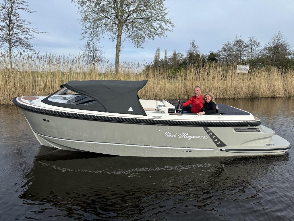 Oud Huijzer 740 prachtige luxe sloep, Watersport en Boten, Sloepen, 3 m, Tender, Zwemtrap/-plateau, Polyester