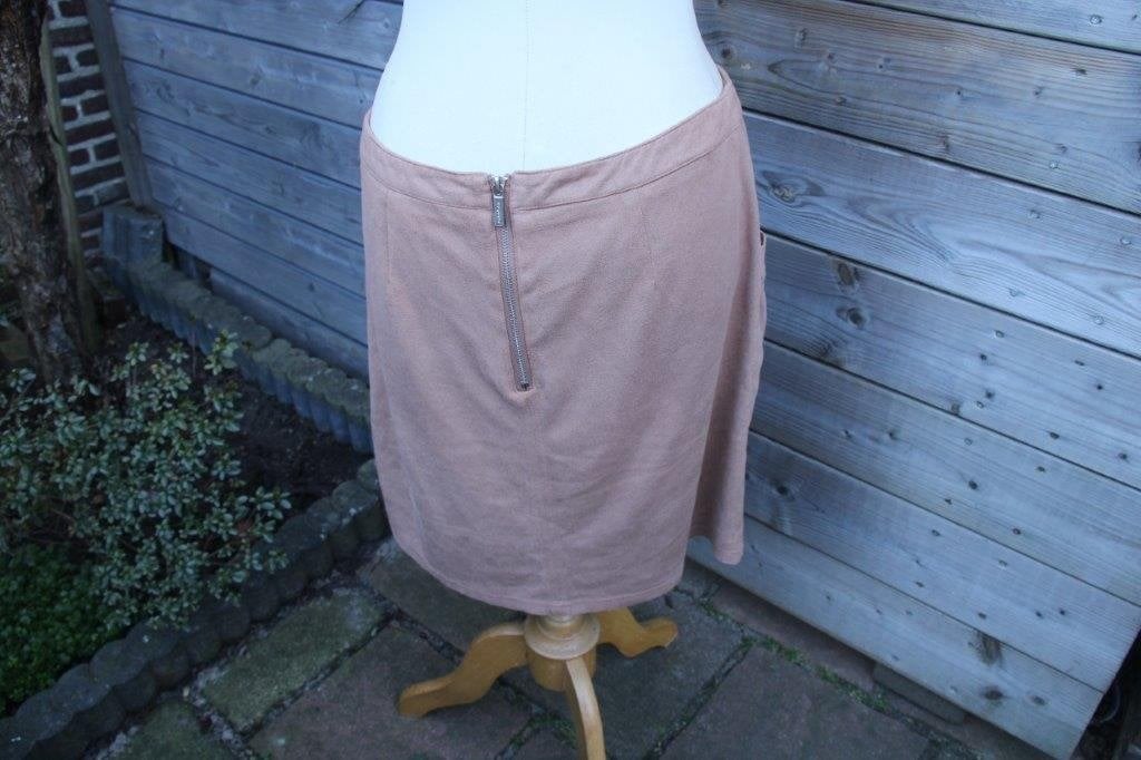 Rok camel suede look Esqualo mt 42 Vaste prijs OPRUIMING, Bruin, Maat 42/44 (L), Esqualo, Ophalen of Verzenden