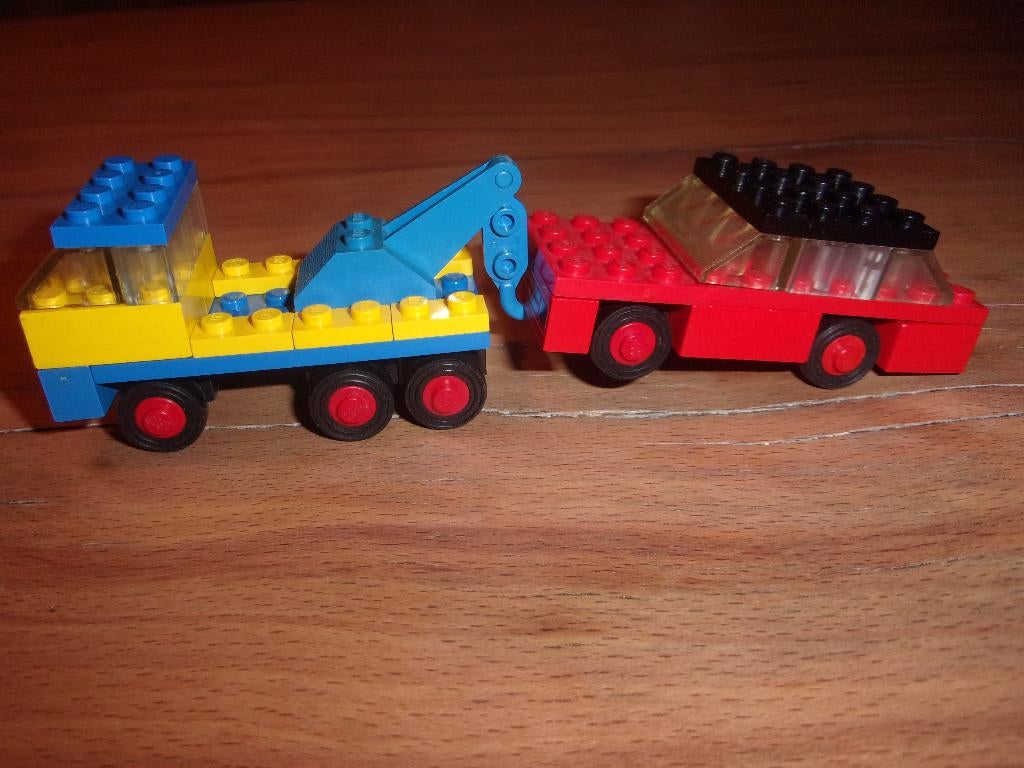 Lego Legoland 651-1 Tow Truck and Car uit 1972, Gebruikt, Lego, Ophalen of Verzenden, Compleet