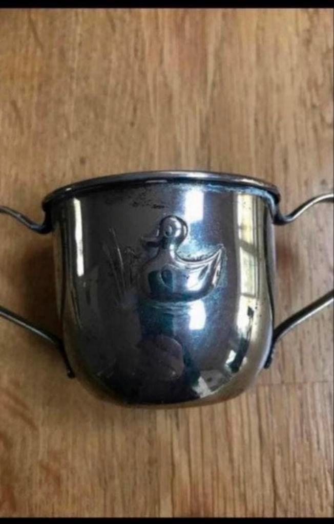 Verzilverde geboortebeker met eendje, Ophalen of Verzenden, Gebruikt